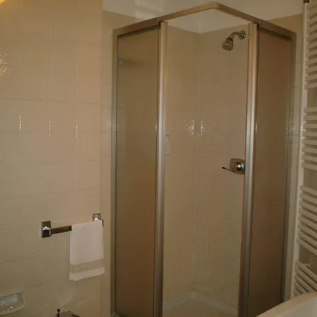 Plinio Otel